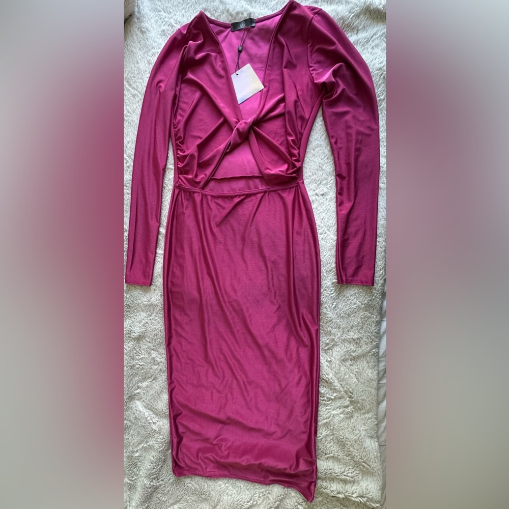 NWT. MISSGUIDED SLINKY TWIST FRONT SHEER MIDI DRESS